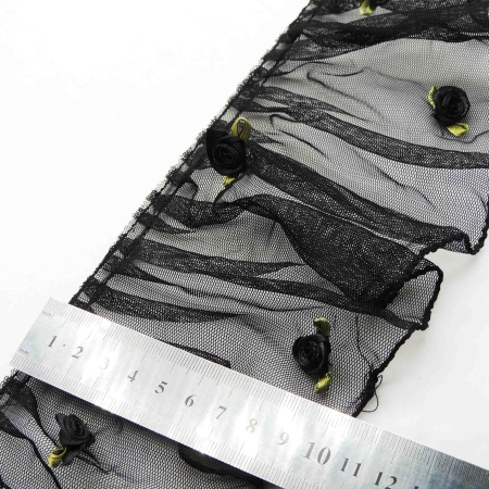 تصویر تور پلیسه شکوفه دار پهن