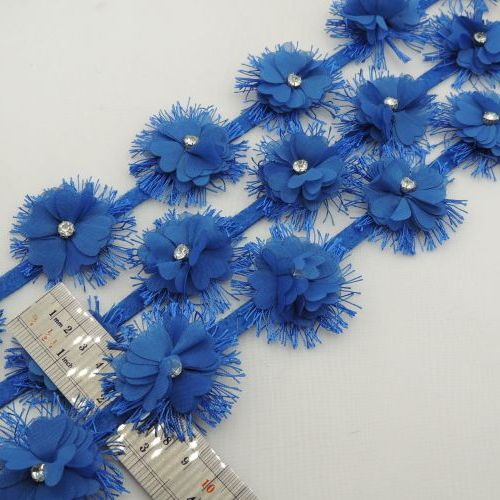 تصویر نوار گل تزئینی و نگین لباس