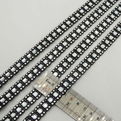 تصویر نوار نگینی متری مشکی