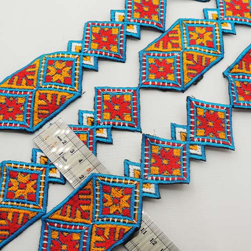 نوار سنتی لوزی بلوچی