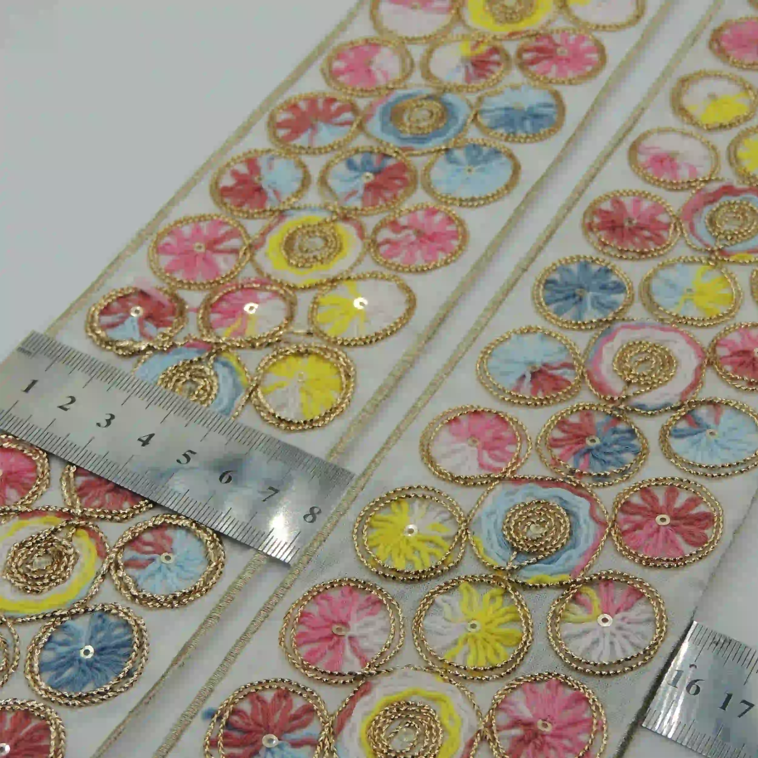 نوار سنتی قیطان طلایی