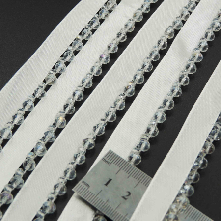 تصویر مغزی کریستال ریز سفید