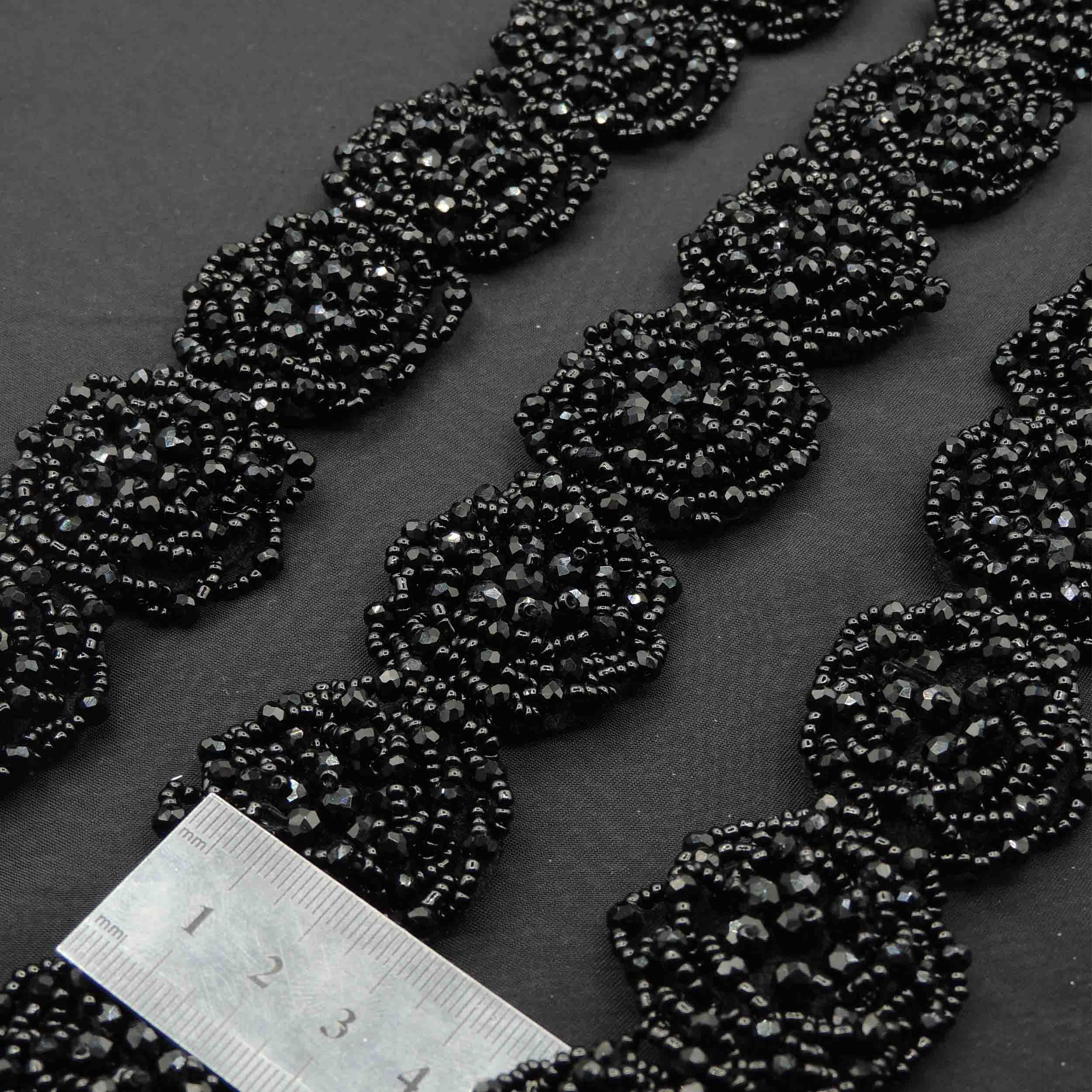 تصویر نوار منجوق کریستال سلطنتی