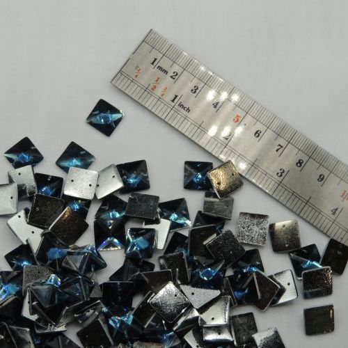 سنگ دوختنی رزینی مربع برجسته سایز3