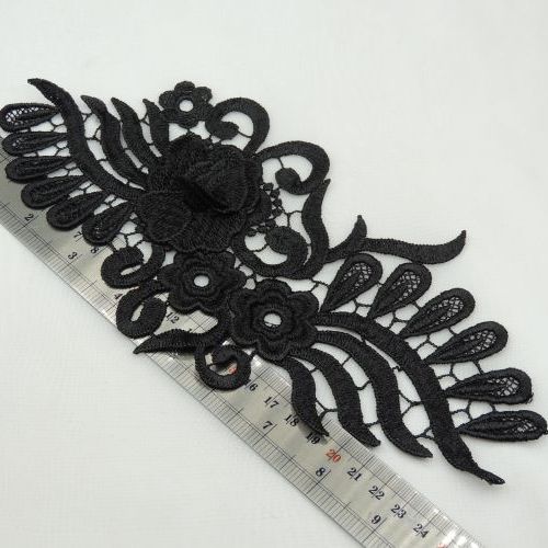 پنل گل برجسته لباس مدل رز هلالی برزگ