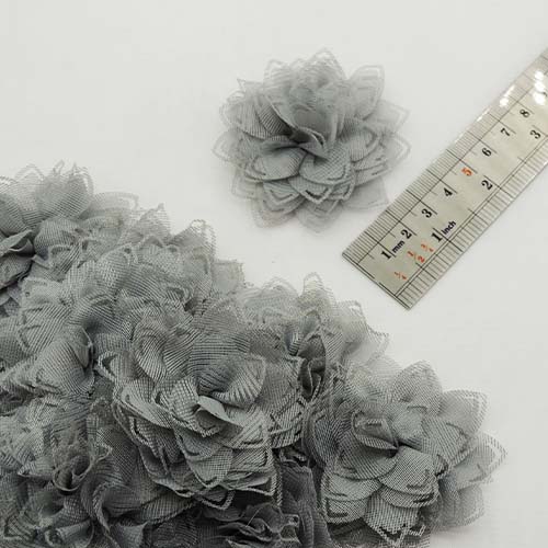 تصویر گل پارچه‌ای برجسته توری رز