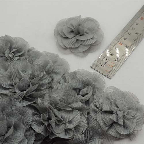 تصویر گل پارچه‌ای برجسته رز توری بزرگ