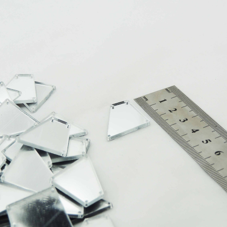 تصویر آینه شکسته دوختنی نامنظم5 متوسط