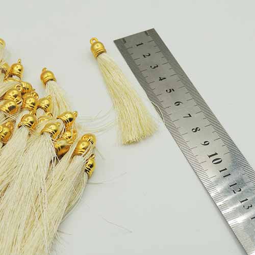 تصویر منگوله ابریشمی