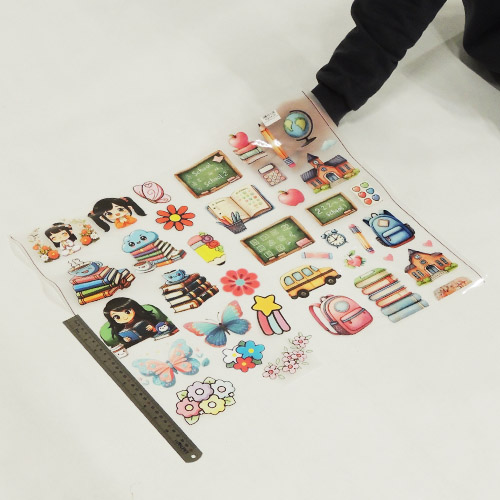 تصویر برچسب اتویی نیم متری مدل مدرسه دخترانه