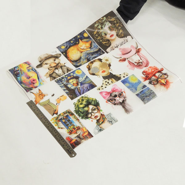 برچسب اتویی نیم متری مدل دخترانه