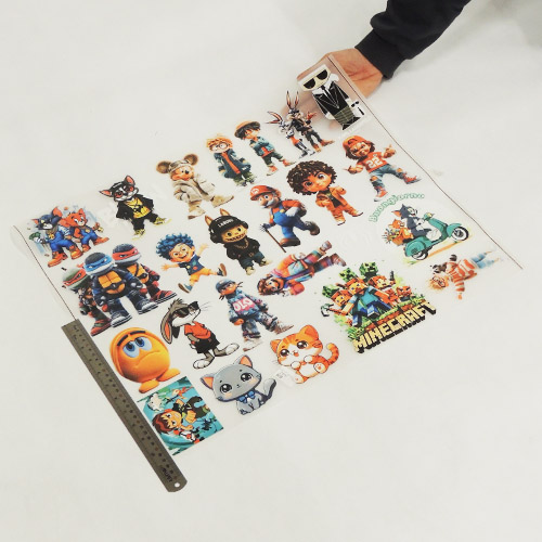 برچسب اتویی نیم متری مدل شخصیت کارتونی 