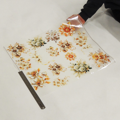 تصویر برچسب اتویی نیم متری مدل سبد گل