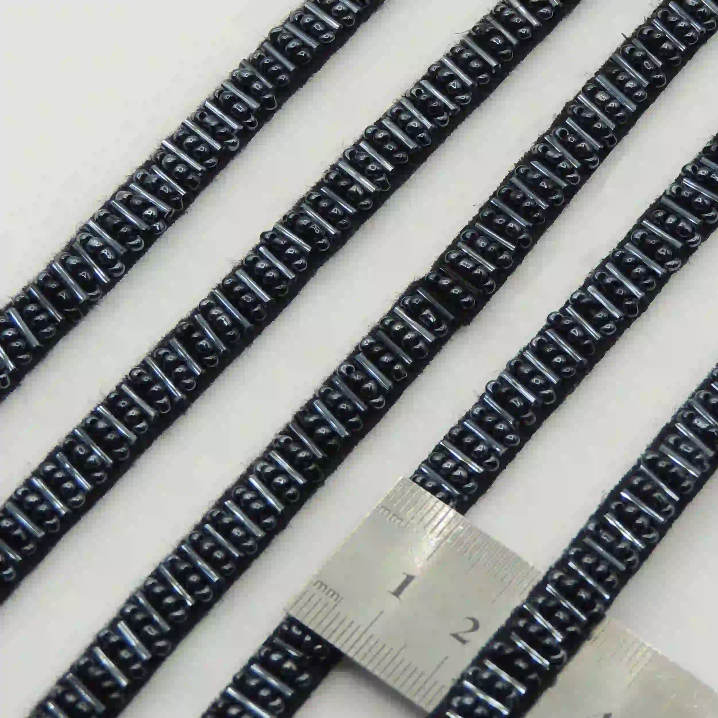 مشکی نوار منجوق دوزی خطی یک سانت خرید و قیمت رنگ2