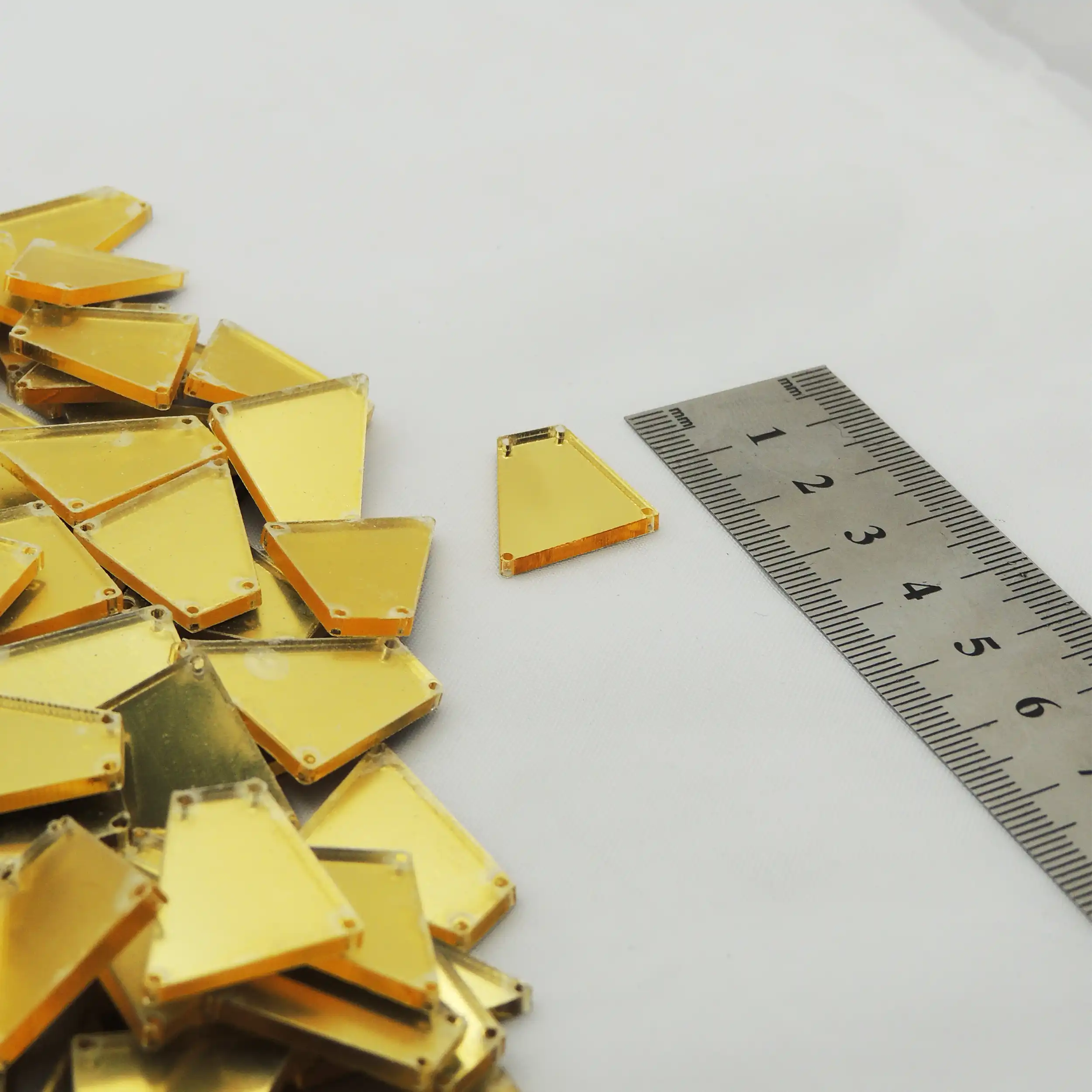 آینه شکسته دوختنی نامنظم5 کوچک